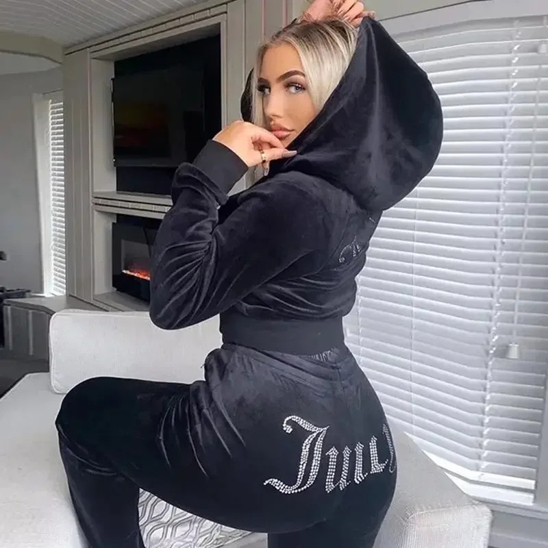 2025 New Winter Juicy Coutoure - Winter Clothing Anime recension och pris