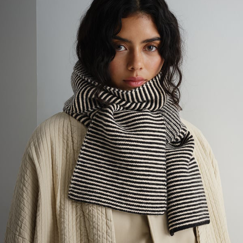 Luxury Striped Knitted Scarf f - Winter Clothing Korea recension och pris